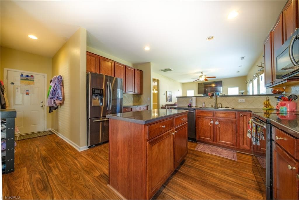 Stick/Site Built at 6415 Hedgewood Lane, High Point NC 27265, photo 20 of 45