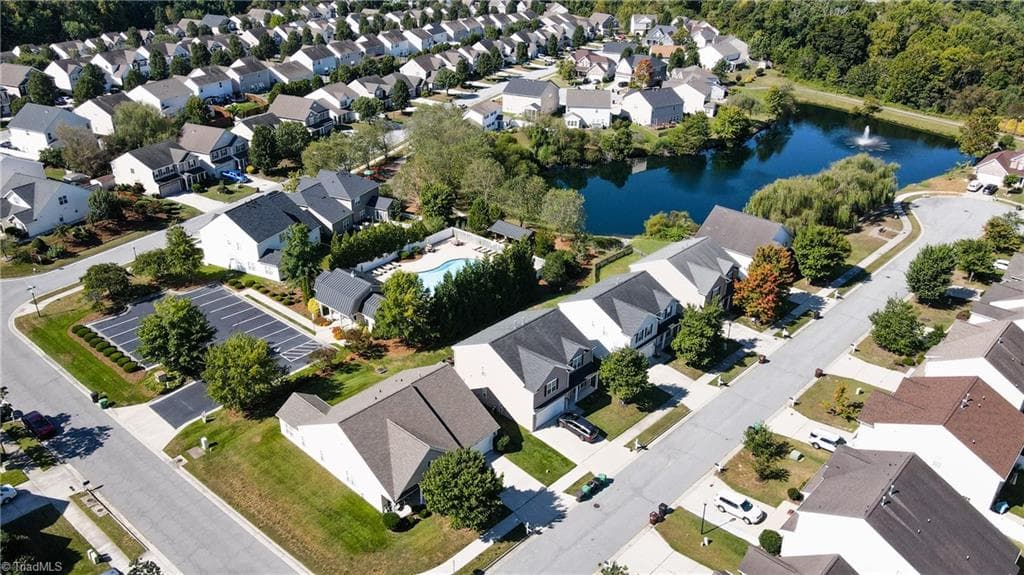 Stick/Site Built at 6415 Hedgewood Lane, High Point NC 27265, photo 41 of 45