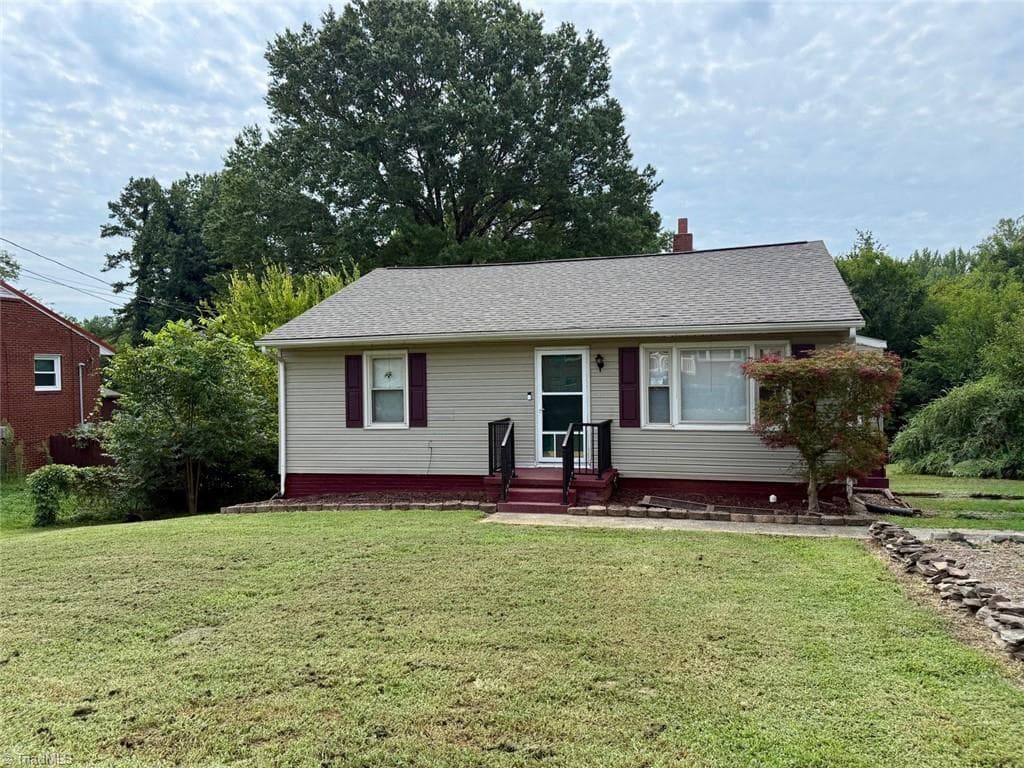 Stick/Site Built at 417 Boundary Street, Haw River NC 27258, Haw River, photo 2 of 17