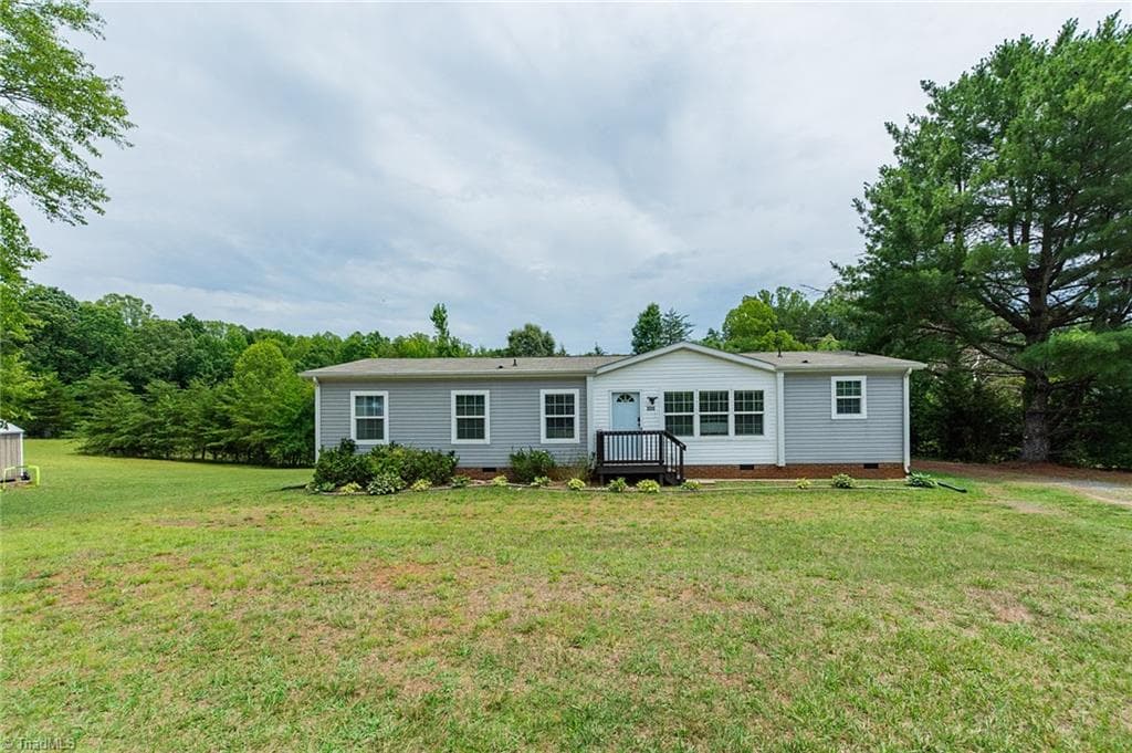 Manufactured Home at 220 Bluejay Road, Reidsville NC 27320, Reidsville, photo 11 of 80