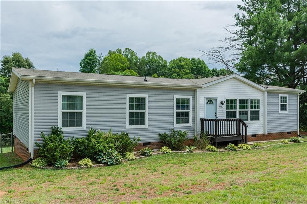 220 Bluejay Road, Reidsville NC 27320
