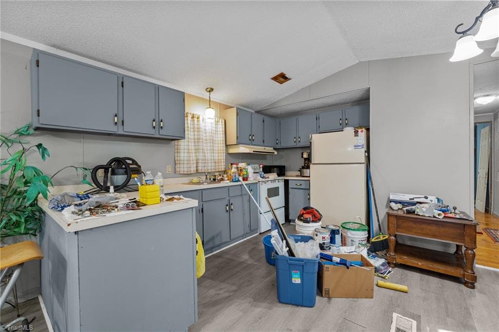 Manufactured Home at 123 & 135 Third Court, Reidsville NC 27320, Reidsville, photo 23 of 72