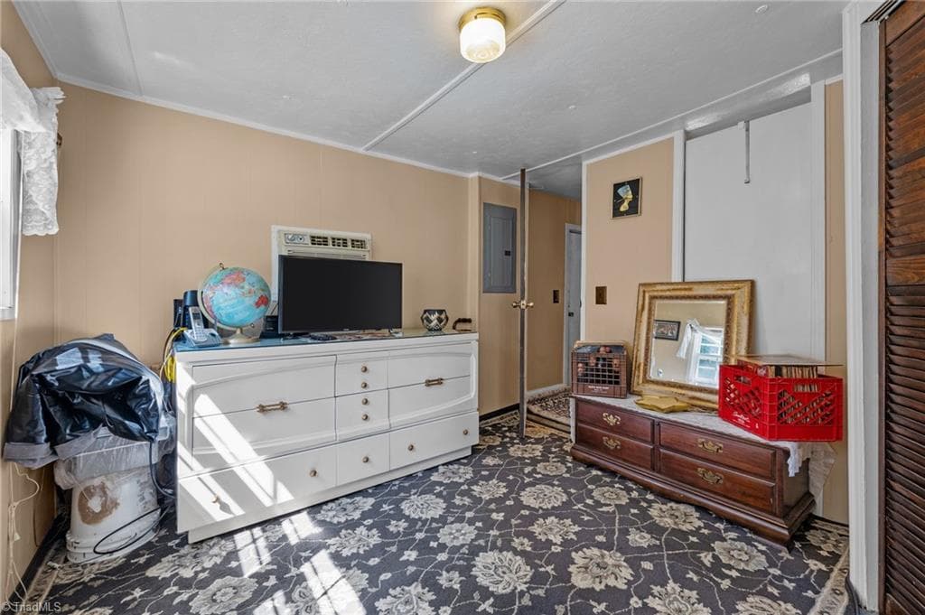 123 bedroom - 123 & 135 Third Court, Reidsville NC 27320, Reidsville