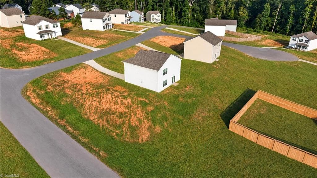 Stick/Site Built at 806 Fox Laurel Court, Asheboro NC 27205, photo 5 of 49