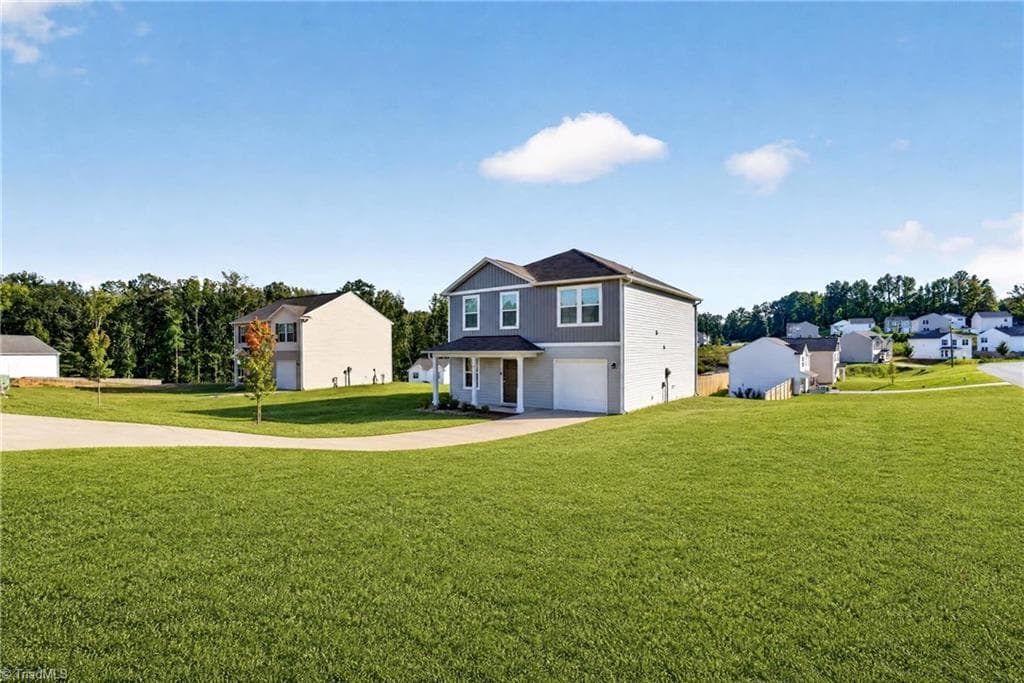 Stick/Site Built at 806 Fox Laurel Court, Asheboro NC 27205, photo 10 of 49