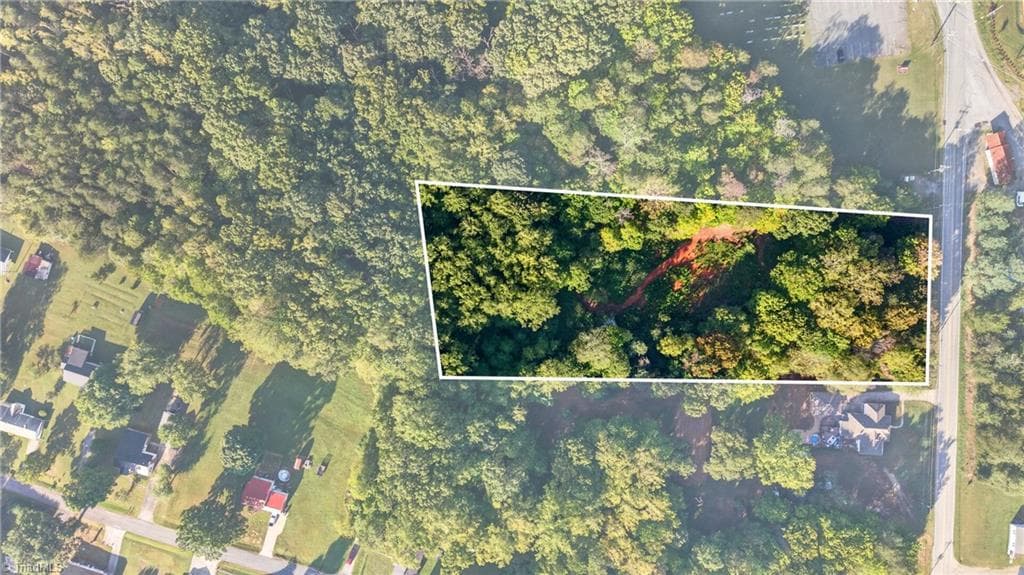 1410 Old Hollow Road, Winston-Salem NC 27105