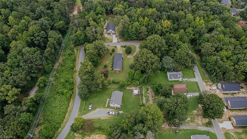 Stick/Site Built at 469 Lakeview Drive, Burlington NC 27215, Burlington, photo 45 of 50