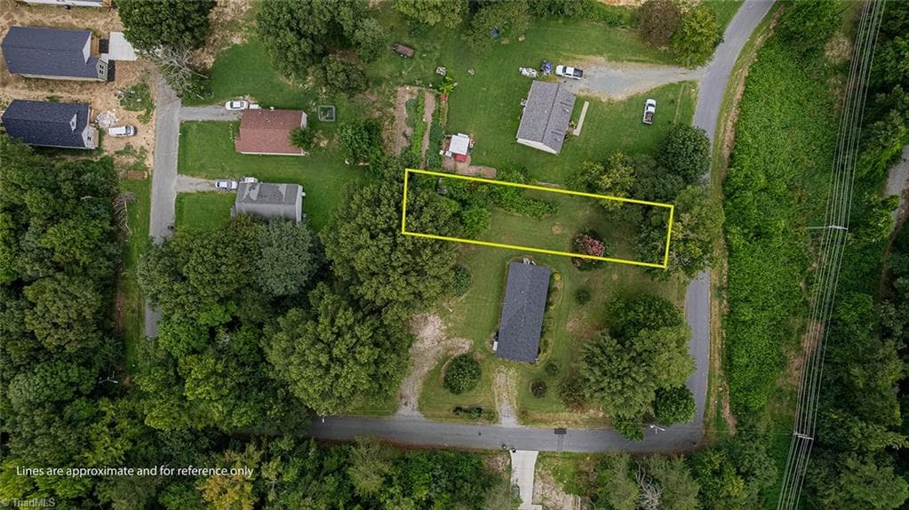 Stick/Site Built at 469 Lakeview Drive, Burlington NC 27215, Burlington, photo 40 of 50
