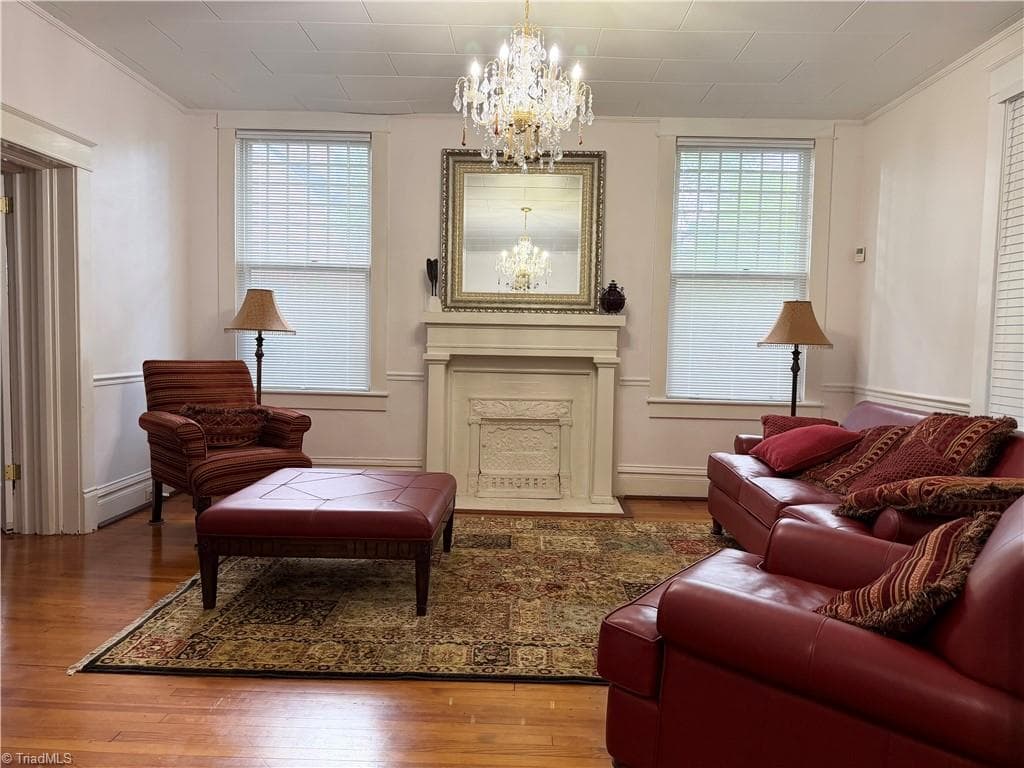 Stick/Site Built at 907 Johnson Street, High Point NC 27262, photo 6 of 19