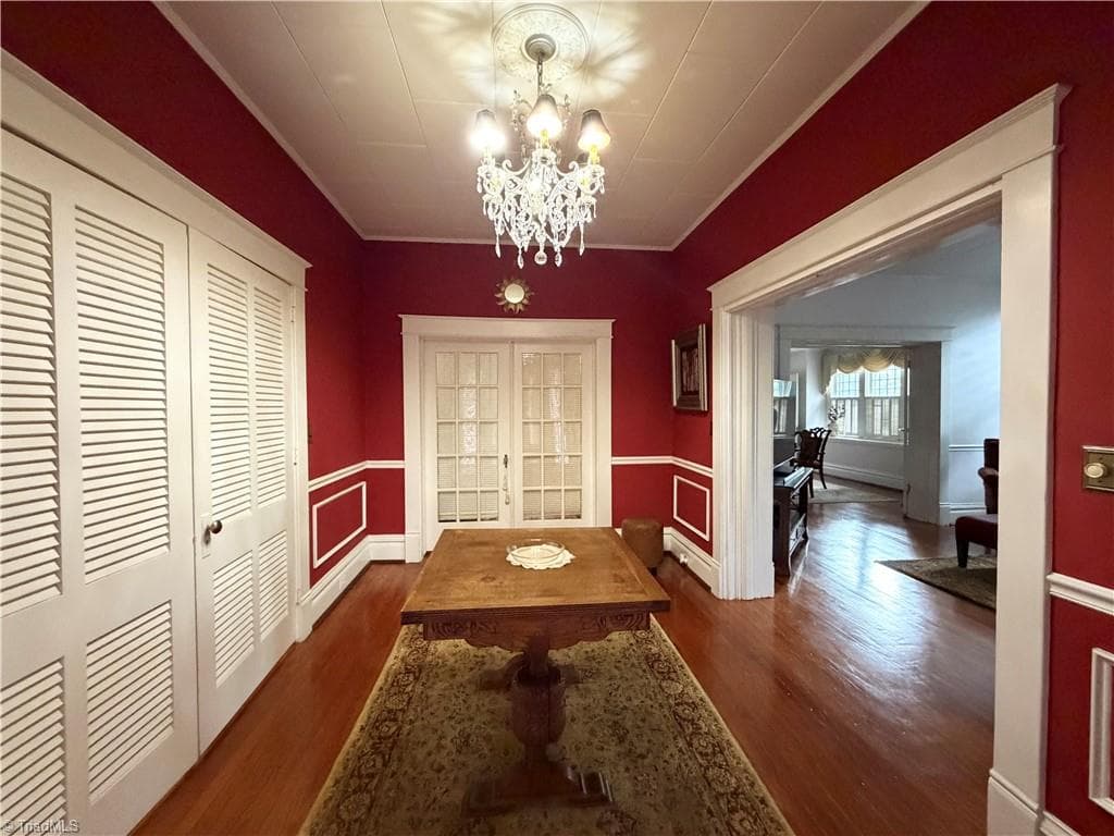 Stick/Site Built at 907 Johnson Street, High Point NC 27262, photo 4 of 19
