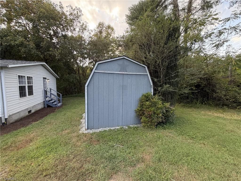 Manufactured Home at 150 Rocky Forest Trail, Elkin NC 28621, Elkin, photo 59 of 64