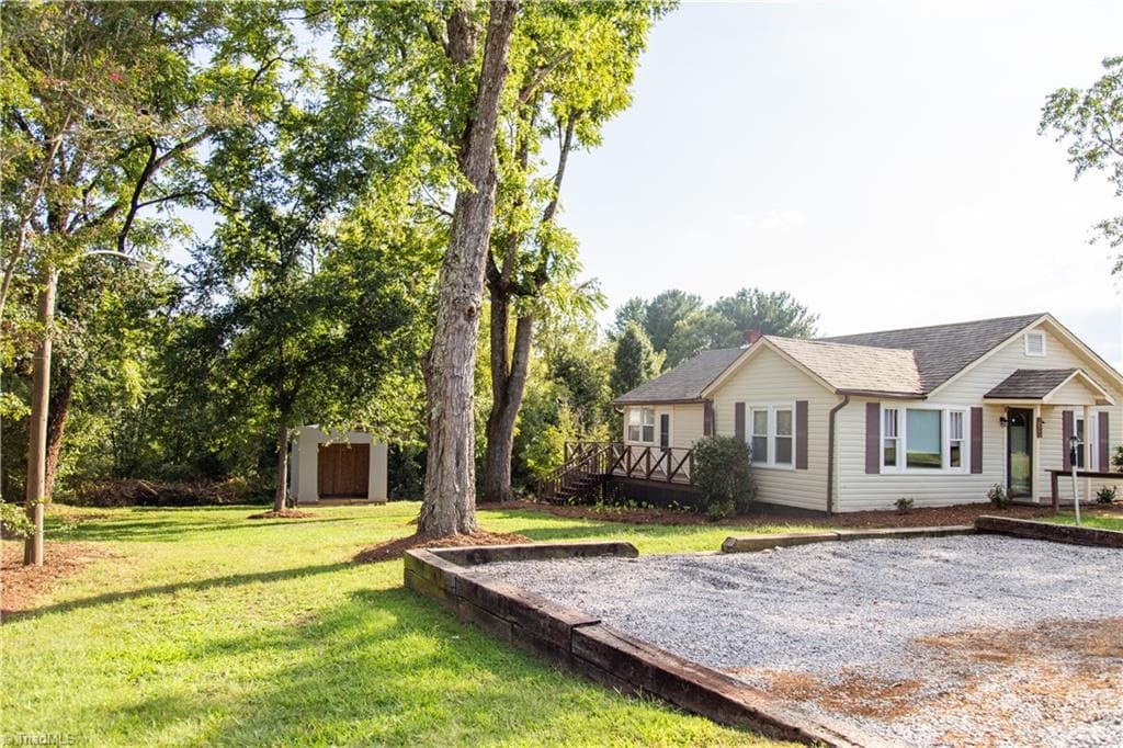 Stick/Site Built at 149 Gilreath Brook Street, North Wilkesboro NC 28659, North Wilkesboro, photo 3 of 24