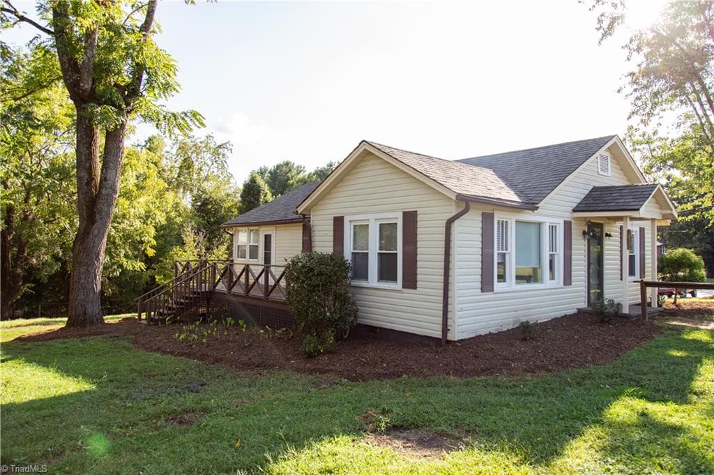Stick/Site Built at 149 Gilreath Brook Street, North Wilkesboro NC 28659, North Wilkesboro, photo 4 of 24