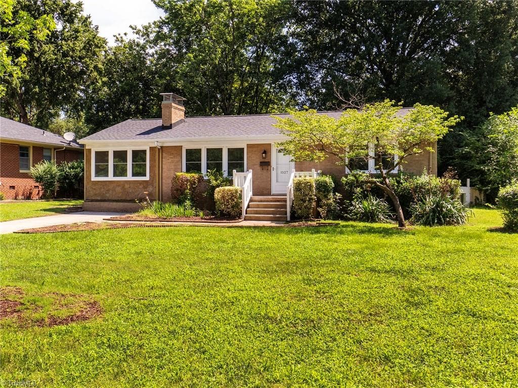 Stick/Site Built at 1527 Sherwood Drive, Burlington NC 27215, Burlington, photo 2 of 40