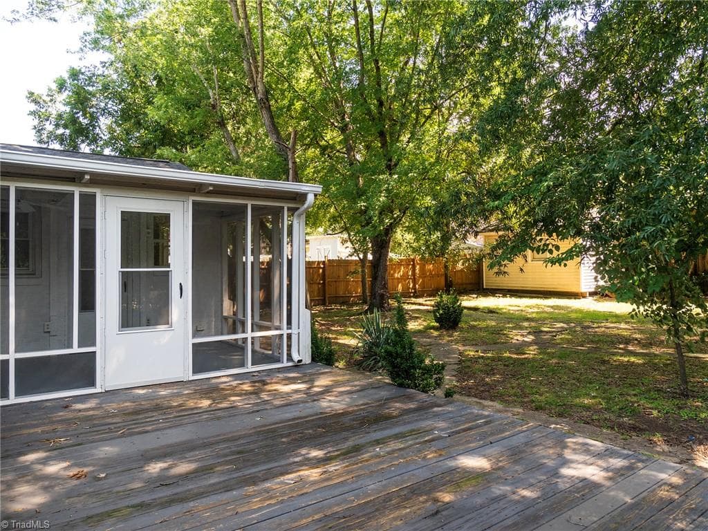 Stick/Site Built at 1527 Sherwood Drive, Burlington NC 27215, Burlington, photo 36 of 40