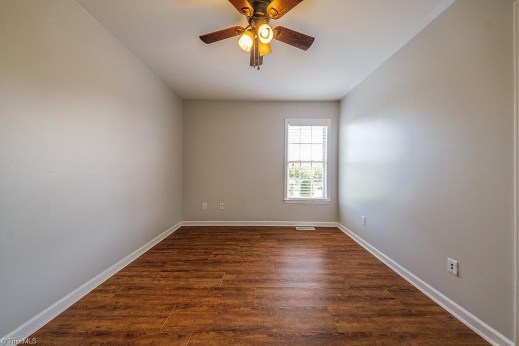 Stick/Site Built at 6132 Birkdale Drive, High Point NC 27265, photo 19 of 41