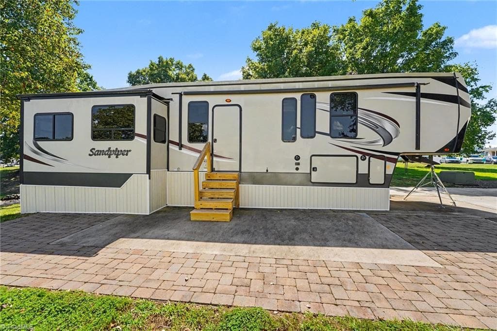 Manufactured Home at 132 Putt Putt Lane, New London NC 28127, New London, photo 2 of 23