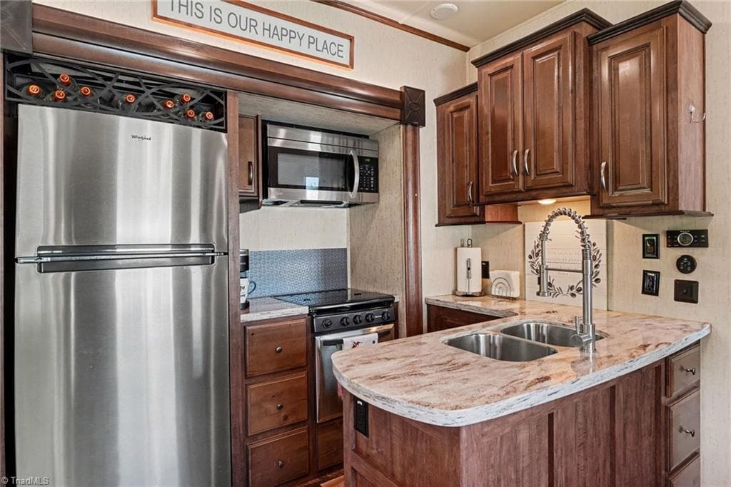 Manufactured Home at 132 Putt Putt Lane, New London NC 28127, New London, photo 11 of 23