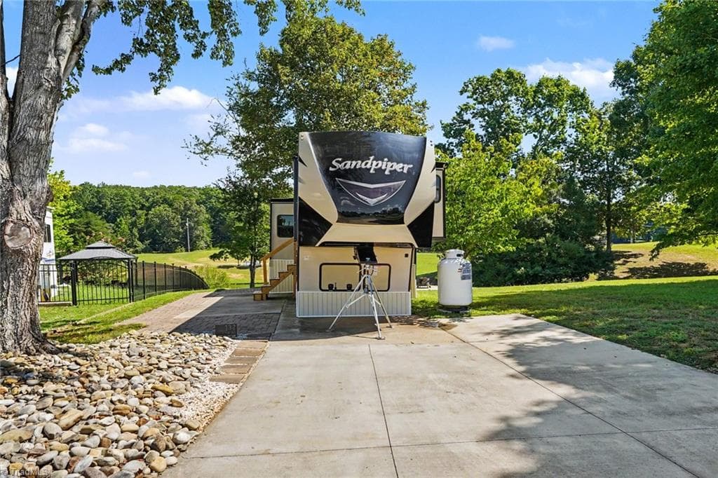 Manufactured Home at 132 Putt Putt Lane, New London NC 28127, New London, photo 4 of 23