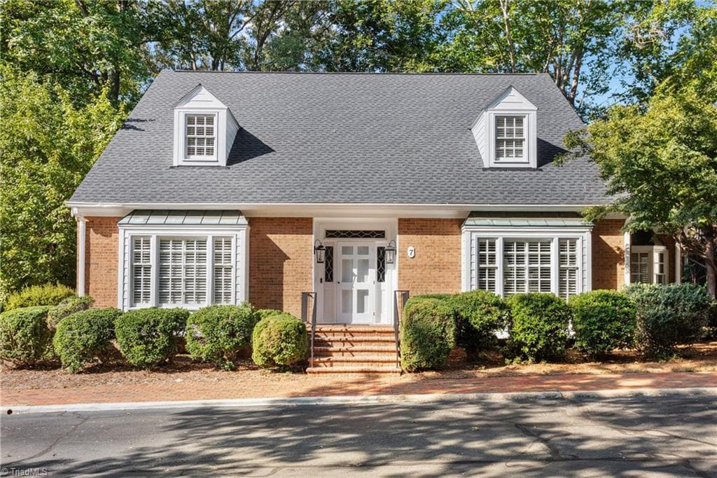 7 Ashton Square, Greensboro NC 27408