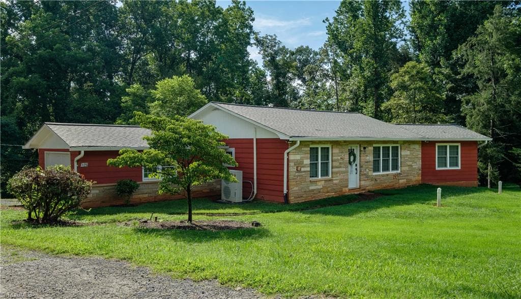 629 Oakland Drive, Elkin NC 28621
