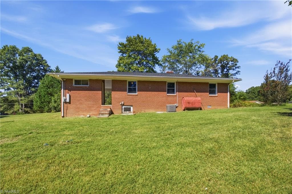 Stick/Site Built at 147 Reese Street, High Point NC 27265, photo 25 of 31