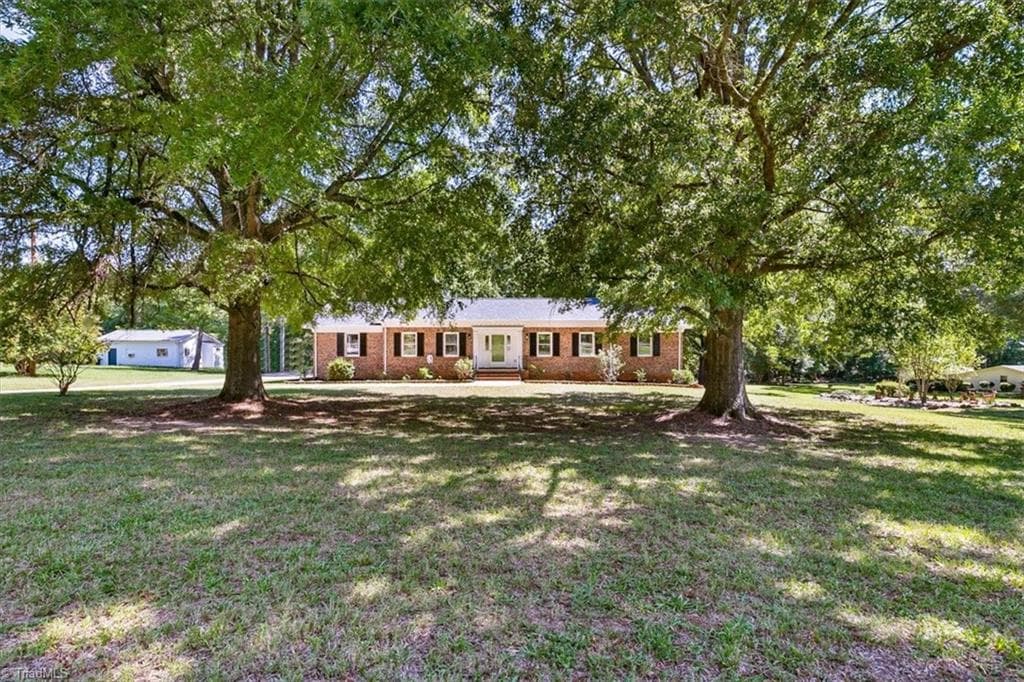 Stick/Site Built at 124 Clydes Drive, Reidsville NC 27320, Reidsville, photo 4 of 50