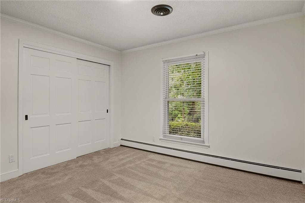 Stick/Site Built at 5806 Carriage Lane, Greensboro NC 27410, photo 19 of 33