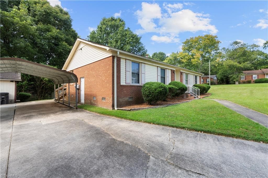 Stick/Site Built at 116 Cheltenham Drive, Winston-Salem NC 27103, photo 8 of 31
