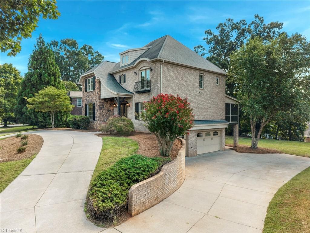 Stick/Site Built at 5460 Brookberry Farm Road, Winston-Salem NC 27106, Winston-Salem, photo 3 of 100