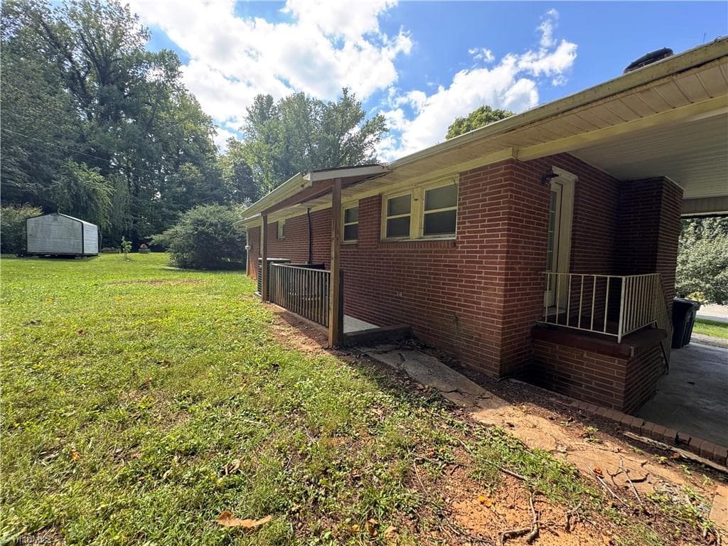 Stick/Site Built at 4865 Baux Mountain Road, Winston-Salem NC 27105, Winston-Salem, photo 20 of 21