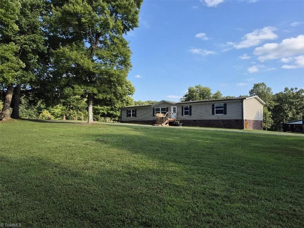 Manufactured Home at 3393 Fulton Road, Asheboro NC 27205, Asheboro, photo 3 of 98