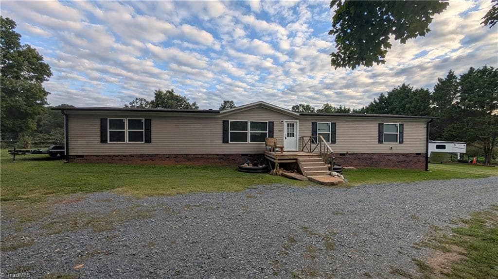 Manufactured Home at 3393 Fulton Road, Asheboro NC 27205, Asheboro, photo 5 of 98