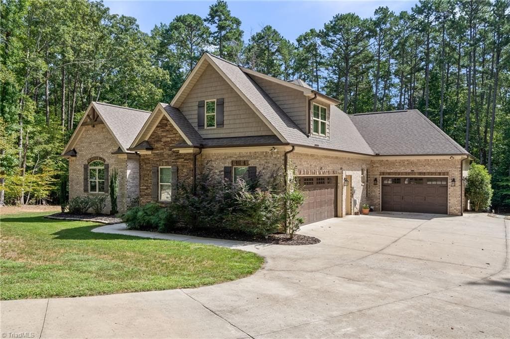 Stick/Site Built at 140 Admirals Court, Lexington NC 27292, Lexington, photo 2 of 50