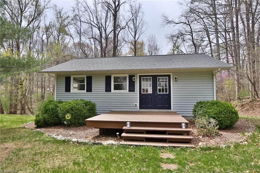 Stick/Site Built at 419 Cypress Drive, Reidsville NC 27320, Reidsville, photo 9 of 86