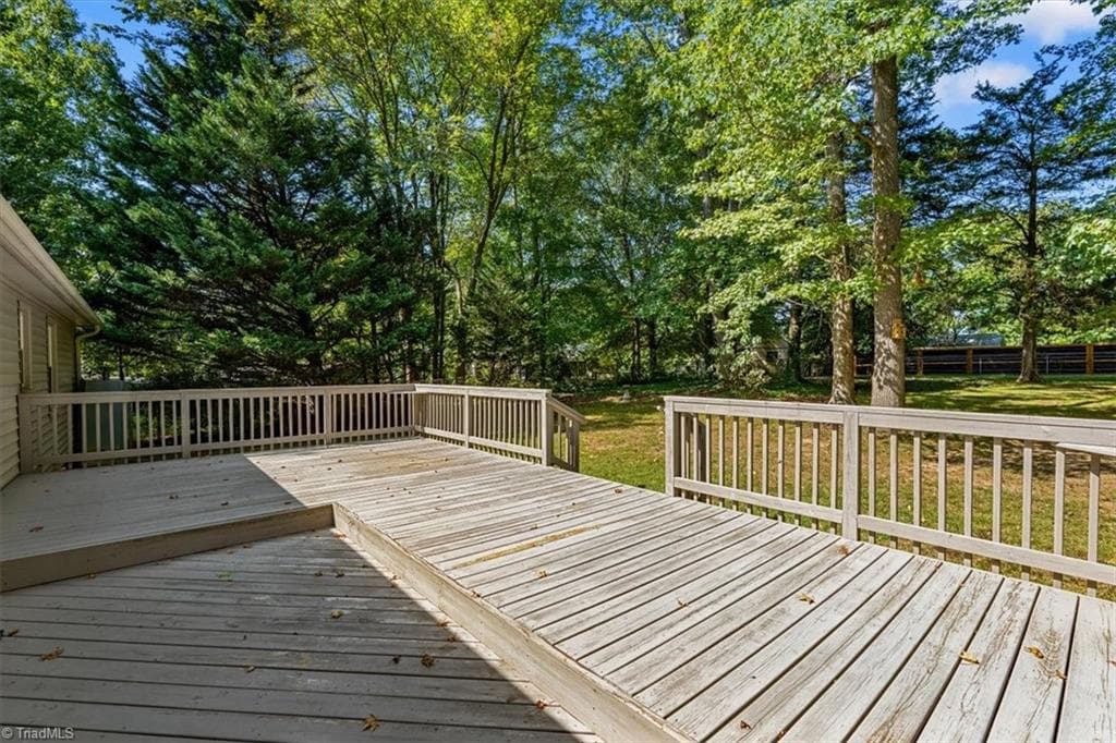 Stick/Site Built at 4503 Doncaster Drive, Greensboro NC 27406, photo 25 of 29