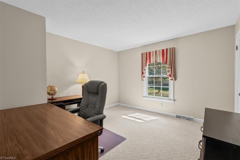 Stick/Site Built at 4503 Doncaster Drive, Greensboro NC 27406, photo 21 of 29