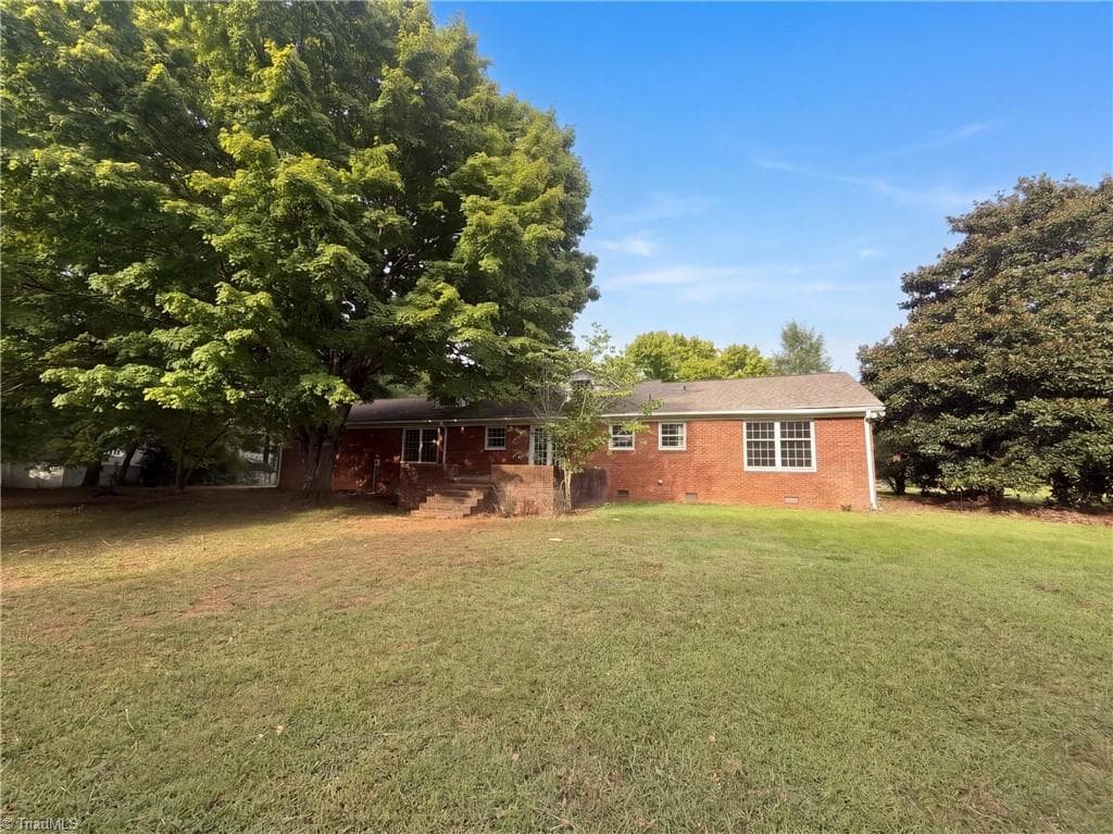 Stick/Site Built at 3828 Waterview Road, High Point NC 27265, photo 5 of 18