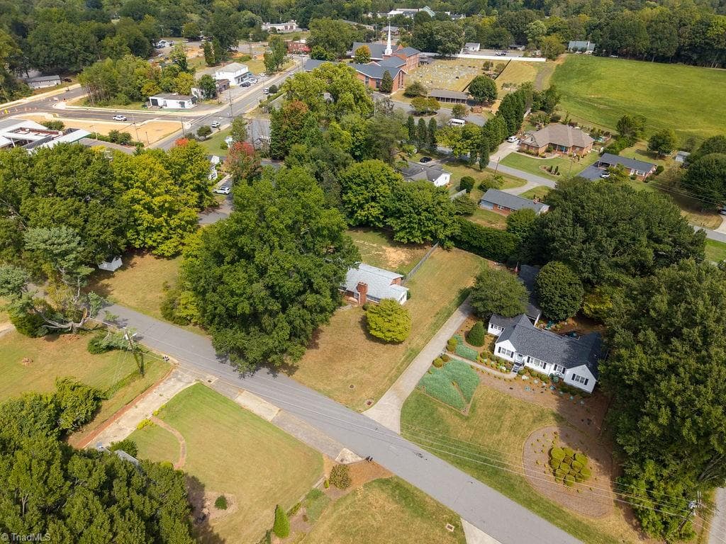 Stick/Site Built at 255 Conrad Circle, Lewisville NC 27023, Lewisville, photo 5 of 92