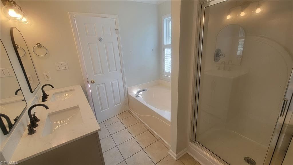 Stick/Site Built at 3704 Signet Drive, Winston-Salem NC 27101, Winston-Salem, photo 12 of 17