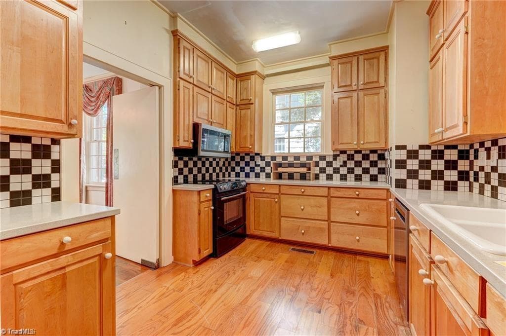 Stick/Site Built at 815 Main Street, Reidsville NC 27320, Reidsville, photo 11 of 40