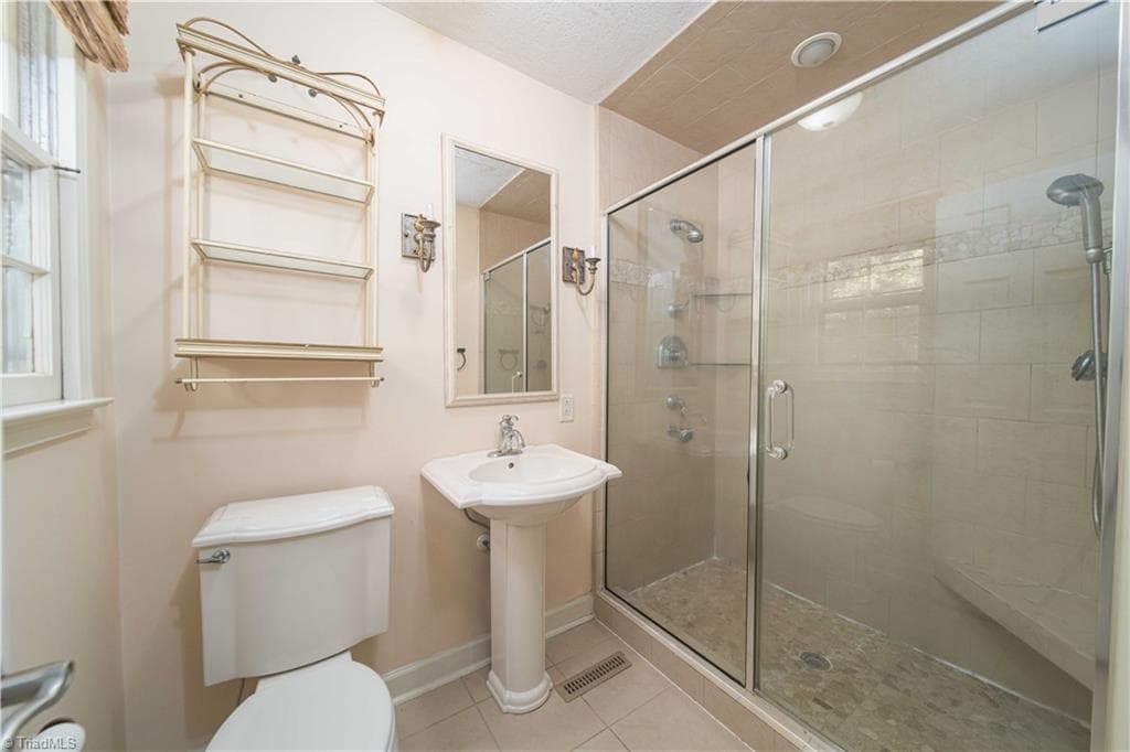 Stick/Site Built at 321 Stanaford Road, Winston-Salem NC 27104, Winston-Salem, photo 22 of 35