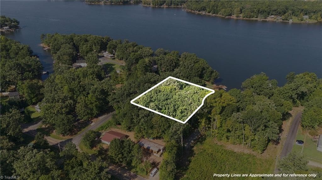 Single Family Residence at 154 Sunset Boulevard, Lexington NC 27292, Lexington, photo 2 of 13
