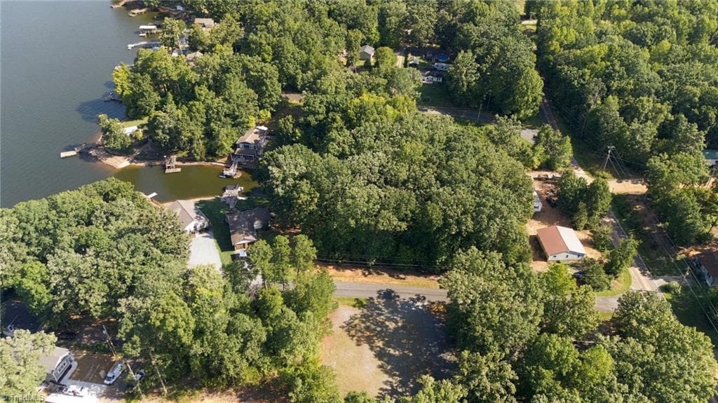 Single Family Residence at 154 Sunset Boulevard, Lexington NC 27292, Lexington, photo 3 of 13