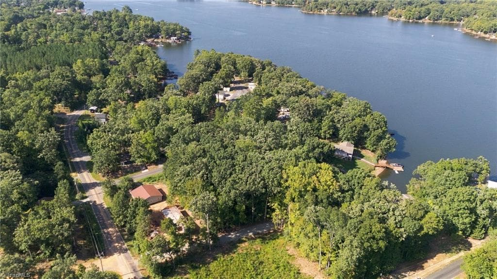 Single Family Residence at 154 Sunset Boulevard, Lexington NC 27292, Lexington, photo 11 of 13