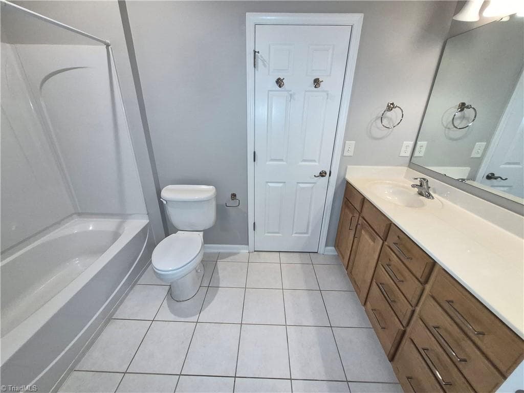 Stick/Site Built at 4061 Fountain Grove Drive, High Point NC 27265, photo 20 of 26
