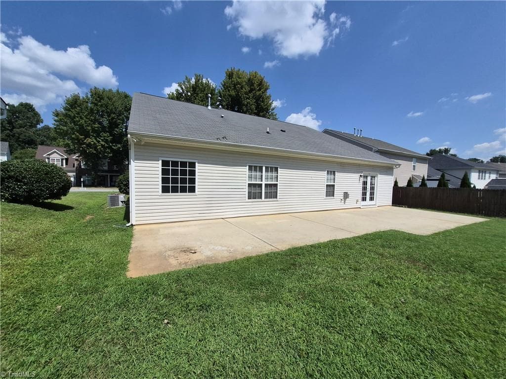 Stick/Site Built at 4061 Fountain Grove Drive, High Point NC 27265, photo 24 of 26