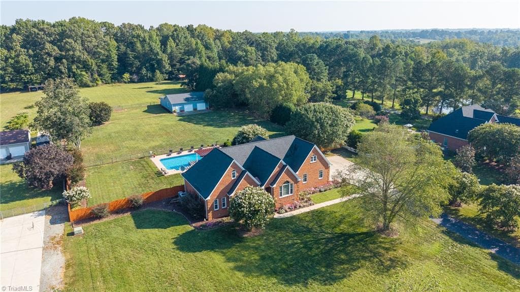 1473 Altamahaw Union Ridge Road, Burlington NC 27217