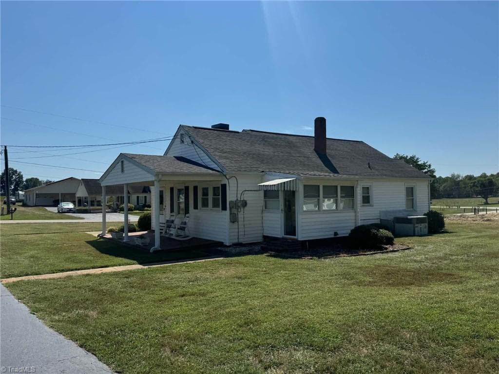 Stick/Site Built at 2709 Murray Road, State Road NC 28676, State Road, photo 9 of 76