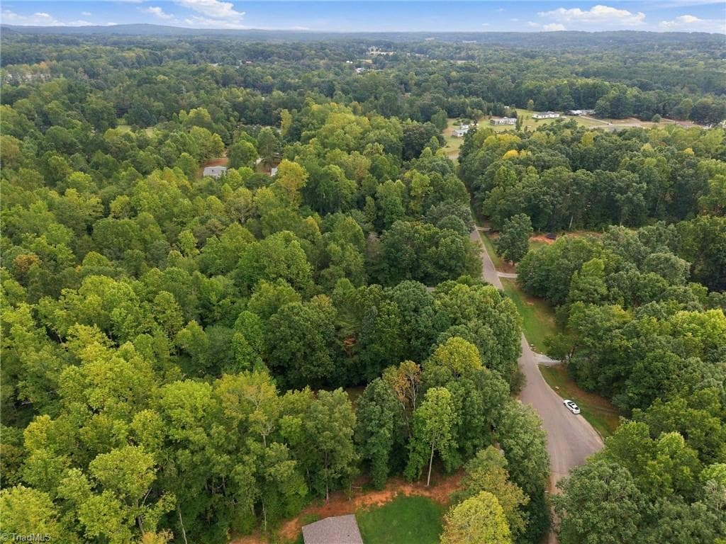 Manufactured Home at 5209 Timber Creek Court, Kings Mountain NC 28086, Kings Mountain, photo 4 of 27